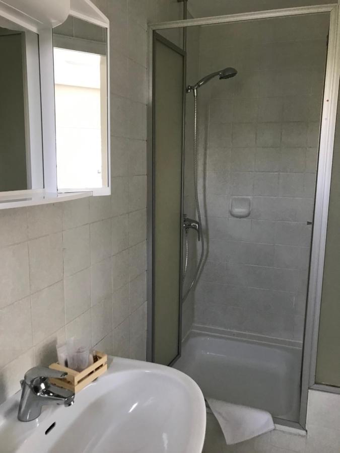 Landgasthof Zum Dorfkrug Schoneberg  Ngoại thất bức ảnh
