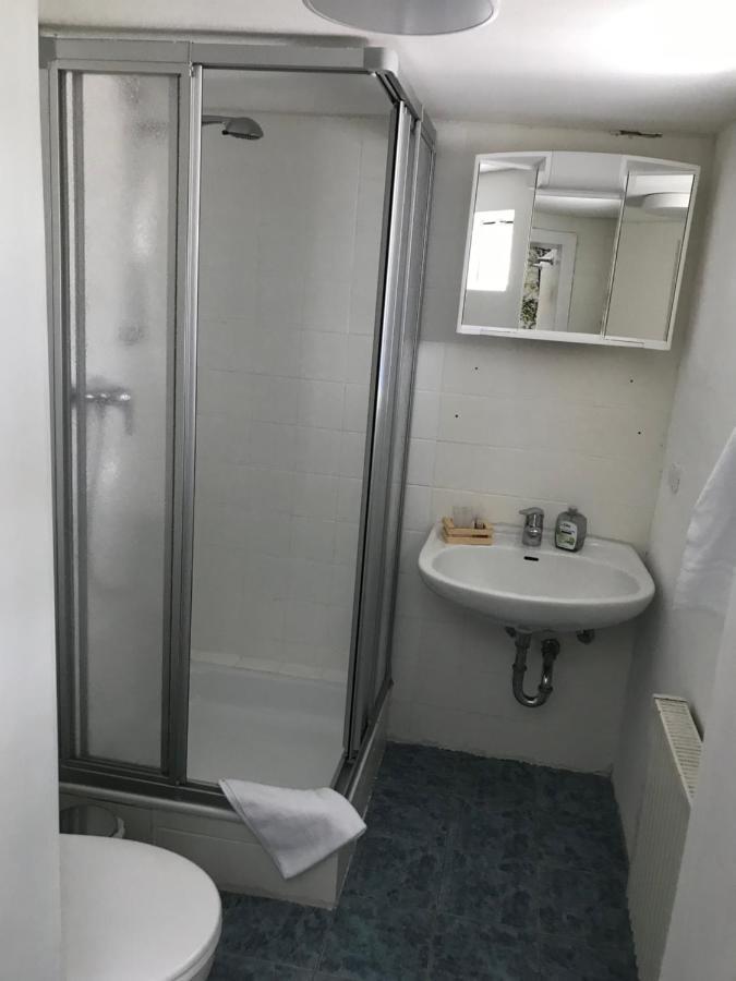 Landgasthof Zum Dorfkrug Schoneberg  Ngoại thất bức ảnh