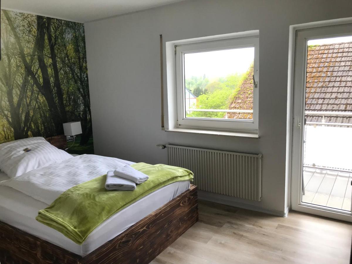 Landgasthof Zum Dorfkrug Schoneberg  Ngoại thất bức ảnh